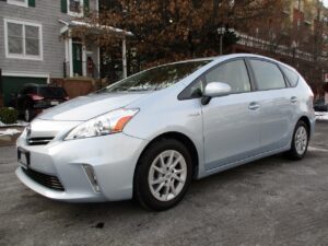 (A728) 2013 TOYOTA PRIUS V TWO (BLUE) CLEAN CARFAX REPORT!!