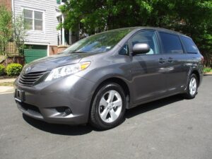 [A761] 2015 TOYOTA SIENNA LE 7-PASSENGER(GRAY)